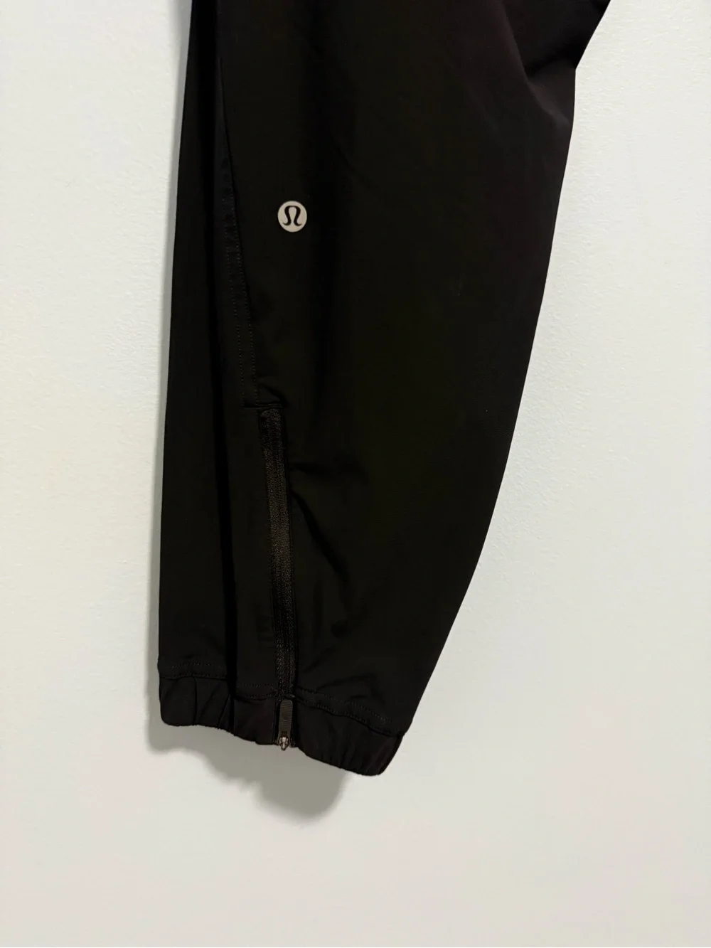 Lululemon Women's On The Fly Pant 7/8 Size 16 Color Black
